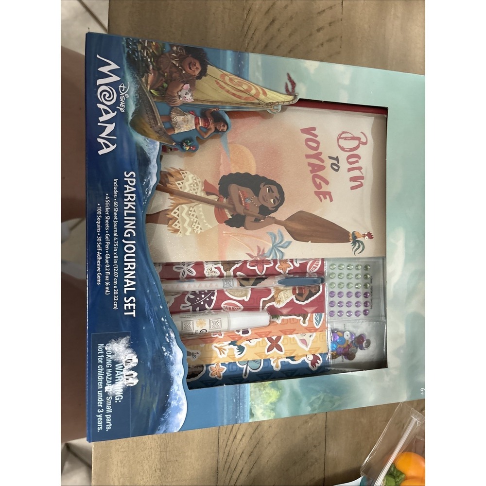 Disney Moana Sparkling Journal Set